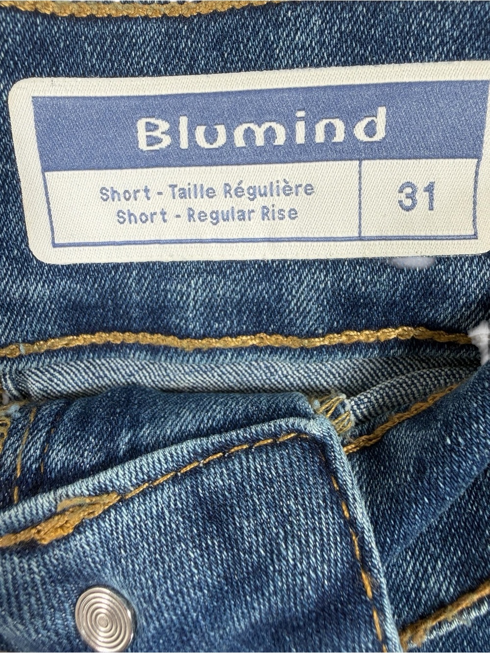 BLUMIND Women's Blue Denim Frayed Hem Shorts size 31 - Picture 2 of 8